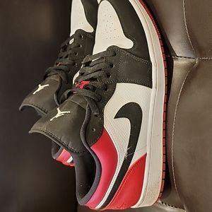 Jordan 1 Low. Red. Size 12